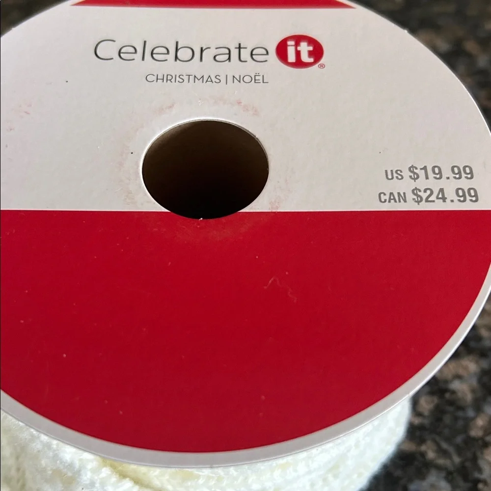 CELEBRATE IT IVORT CABLE KNIT RIBBON 3.5x6FT LOT OF 2 NWT